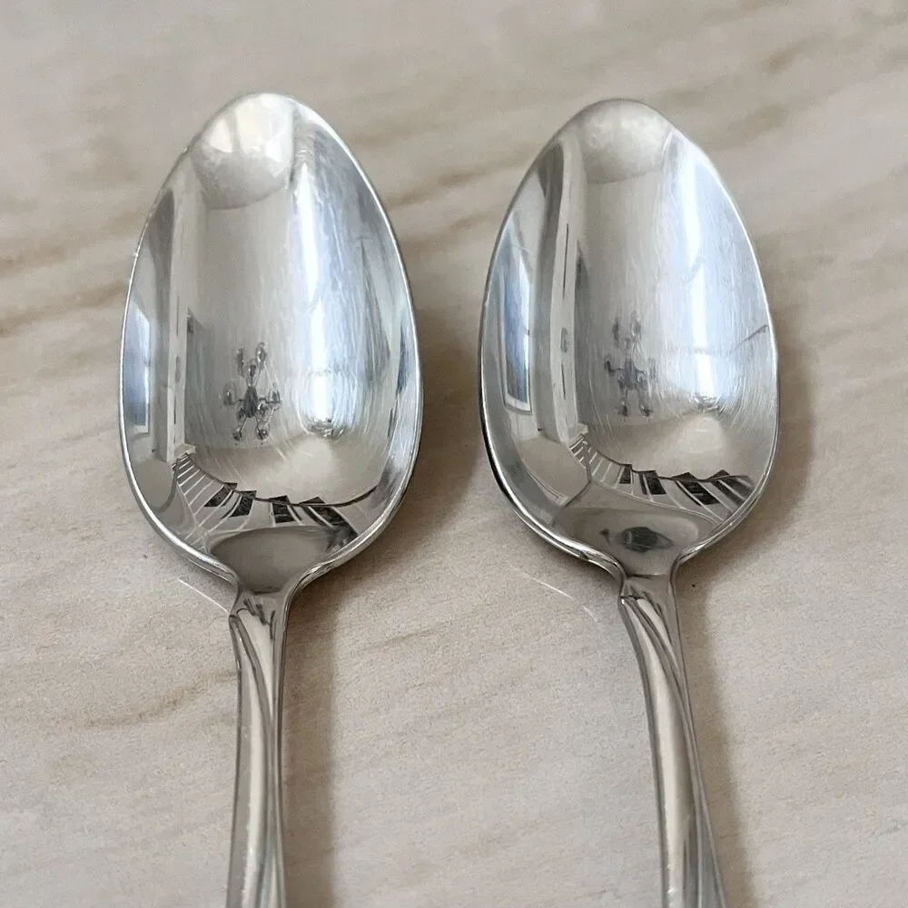 2pc ONEIDA Flight-Reliance Stainless Oval Soup Spoon 6 3/4” Glossy Flatware USA